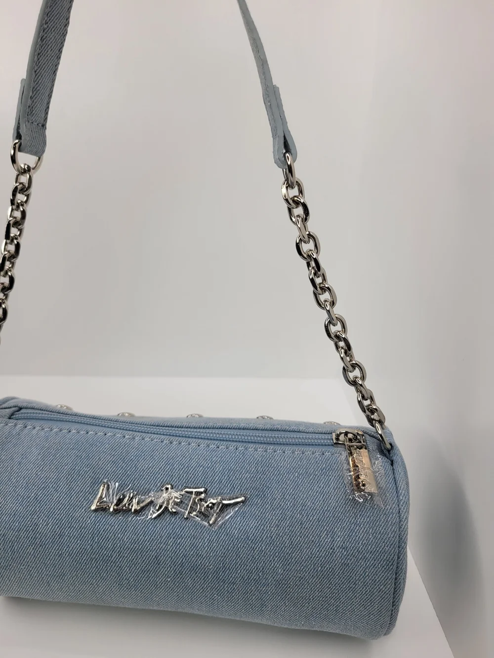 👉✨️ Betsey Johnson Light Blue Denim Studded Barrel Shoulder Bag